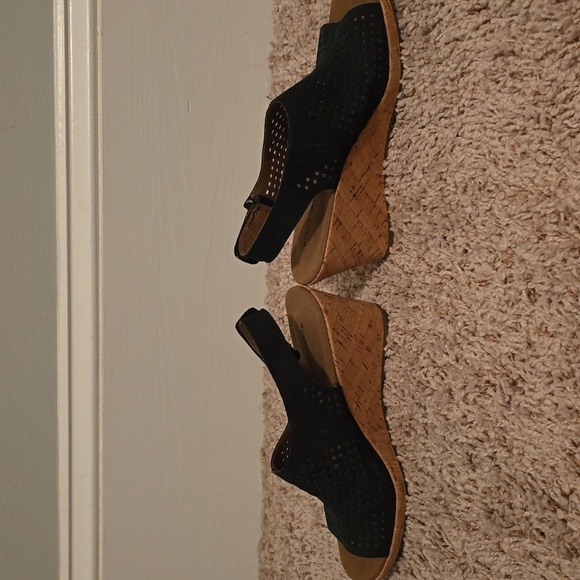 Rockport Womens Black Wedge Peep Toe Wedges EUC Size 7.5 (Bin 1) - Picture 7 of 10